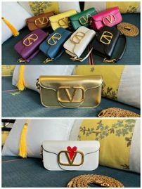 Picture of Valentino Lady Handbags _SKUfw124808752fw